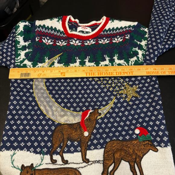 Holiday Time Ugly Christmas Sweater Men's Small S  Wolves in Christmas hats - Picture 4 of 6